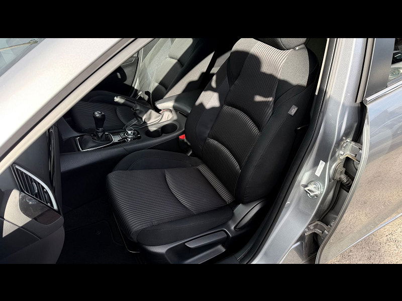 Mazda Mazda3 2.0 SKYACTIV-G SE-L Nav Hatchback 5dr Petrol Manual Euro 5 (s/s) (120 ps) 5dr Manual 2026