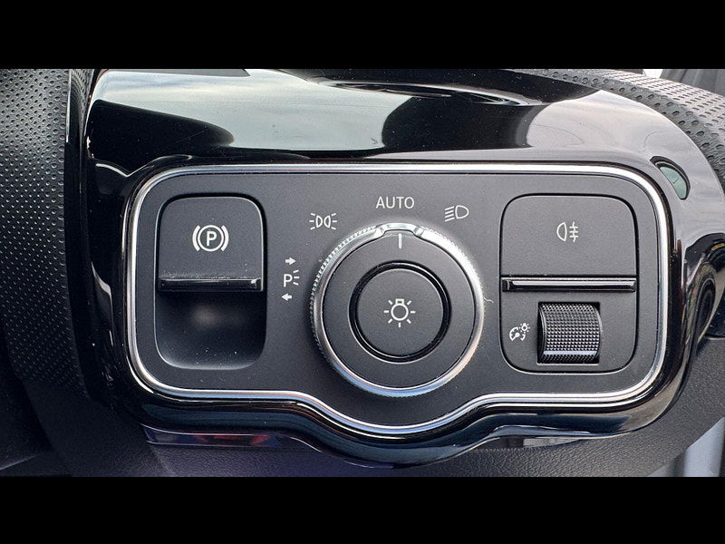 Mercedes-Benz A Class 1.3 A200 AMG Line 7G-DCT Euro 6 (s/s) 5dr 5dr Automatic 2025