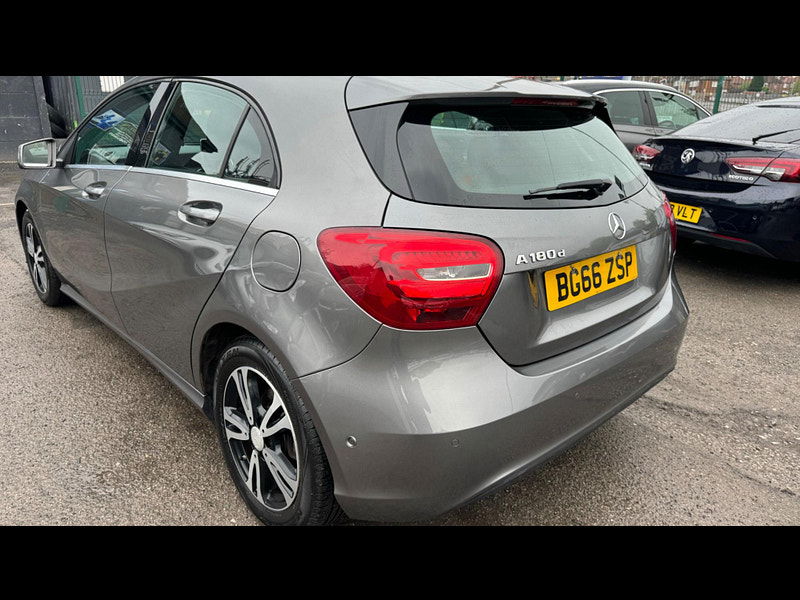 Mercedes-Benz A Class 1.5 A180d SE (Executive) Euro 6 (s/s) 5dr 5dr Manual 2025