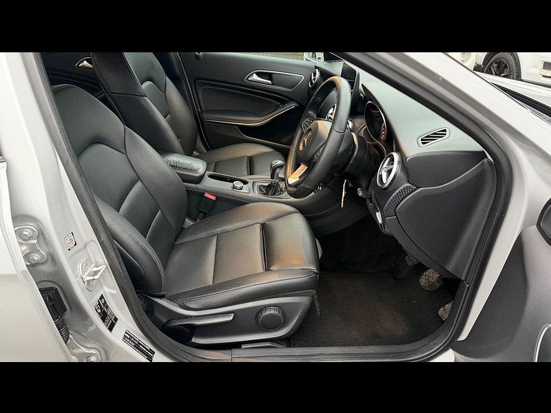 Mercedes-Benz A Class 1.5 A180d Sport Euro 6 (s/s) 5dr 5dr Manual 2025