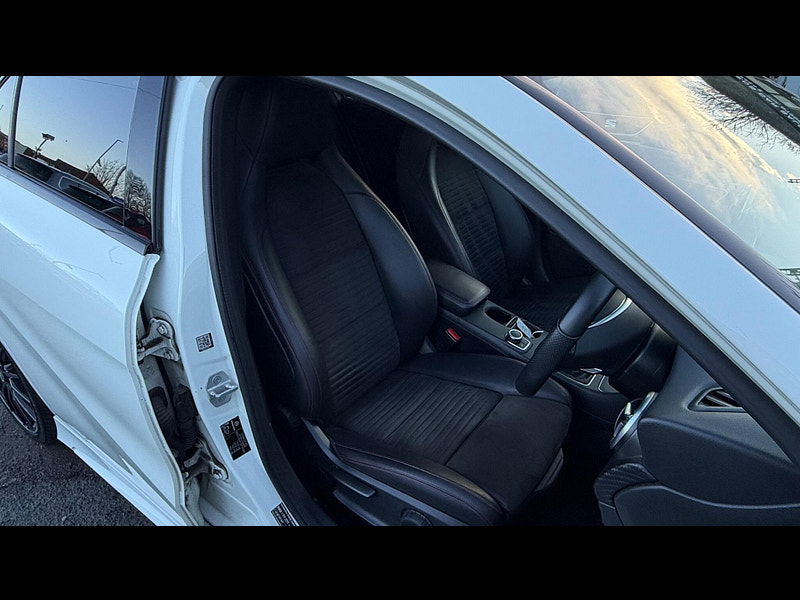 Mercedes-Benz A Class 1.6 A160 AMG Line Euro 6 (s/s) 5dr 5dr Manual 2026