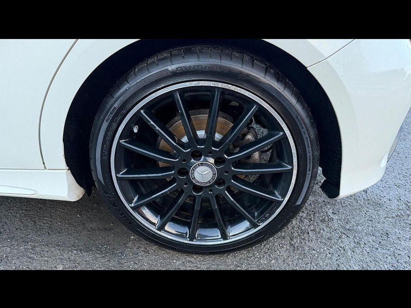 Mercedes-Benz A Class 1.6 A160 AMG Line Euro 6 (s/s) 5dr 5dr Manual 2026