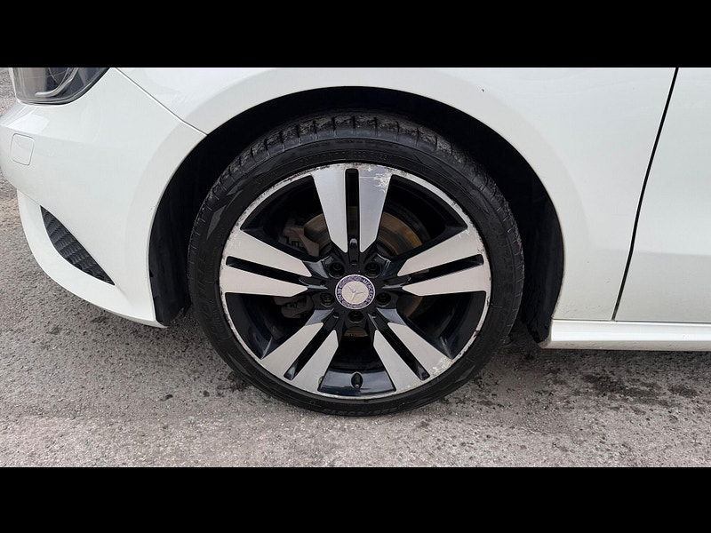 Mercedes-Benz A Class 1.6 A180 Sport Euro 6 (s/s) 5dr 5dr Manual 2025