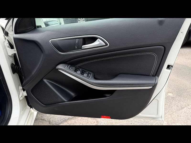 Mercedes-Benz A Class 1.6 A180 Sport Hatchback 5dr Petrol Manual Euro 6 (s/s) (122 ps) 5dr Manual 2026