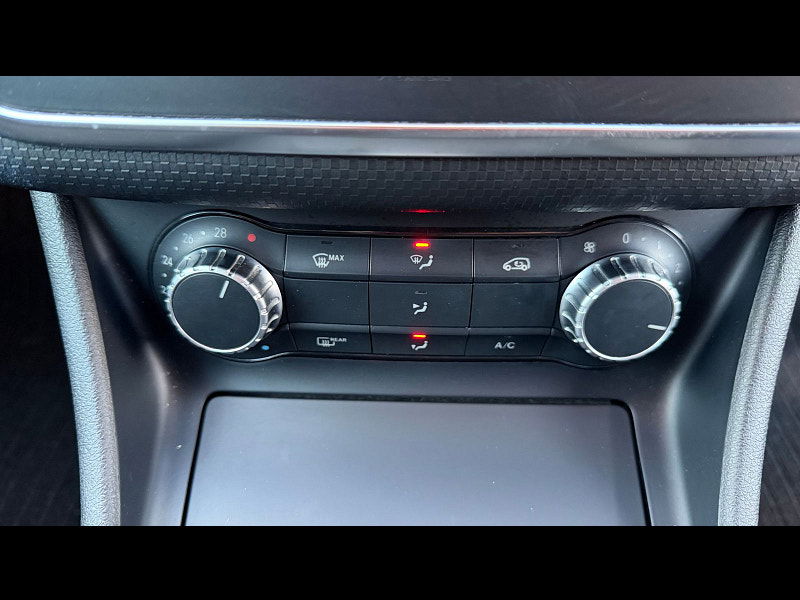 Mercedes-Benz A Class 1.6 A180 Sport Hatchback 5dr Petrol Manual Euro 6 (s/s) (122 ps) 5dr Manual 2025