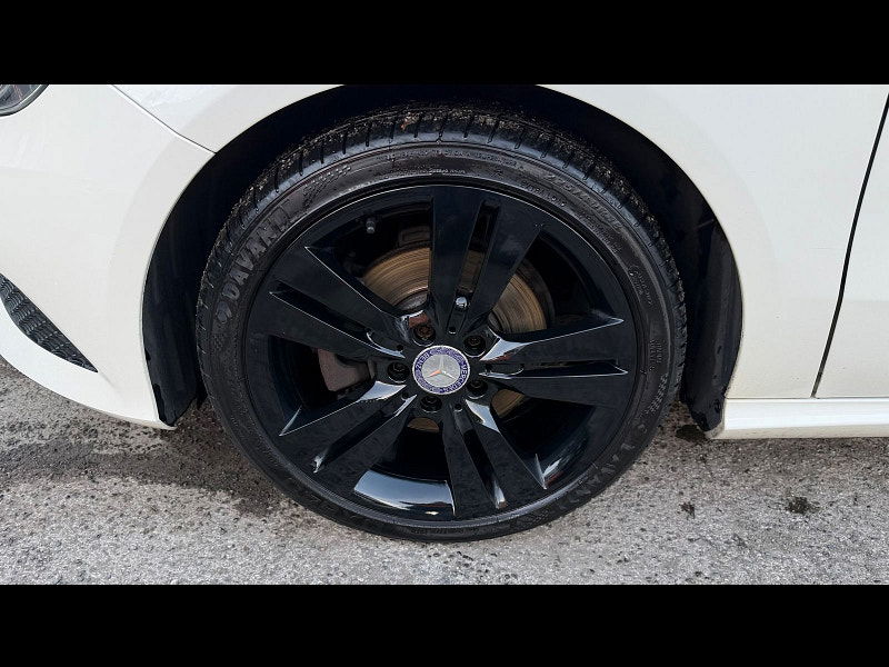 Mercedes-Benz A Class 1.6 A180 Sport Hatchback 5dr Petrol Manual Euro 6 (s/s) (122 ps) 5dr Manual 2025