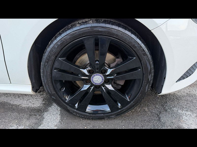 Mercedes-Benz A Class 1.6 A180 Sport Hatchback 5dr Petrol Manual Euro 6 (s/s) (122 ps) 5dr Manual 2025