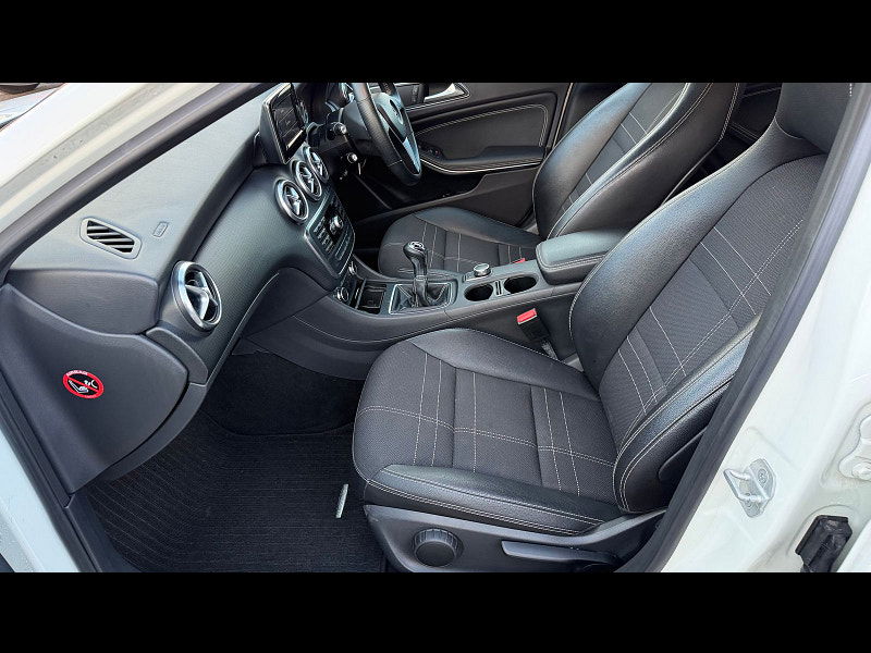 Mercedes-Benz A Class 1.6 A180 Sport Hatchback 5dr Petrol Manual Euro 6 (s/s) (122 ps) 5dr Manual 2025