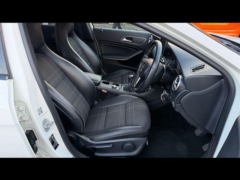 Mercedes-Benz A Class 1.6 A180 Sport Hatchback 5dr Petrol Manual Euro 6 (s/s) (122 ps) 5dr Manual 2025