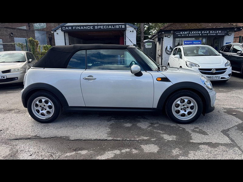 MINI Convertible 1.6 Cooper Euro 5 (s/s) 2dr 2dr Manual 2025
