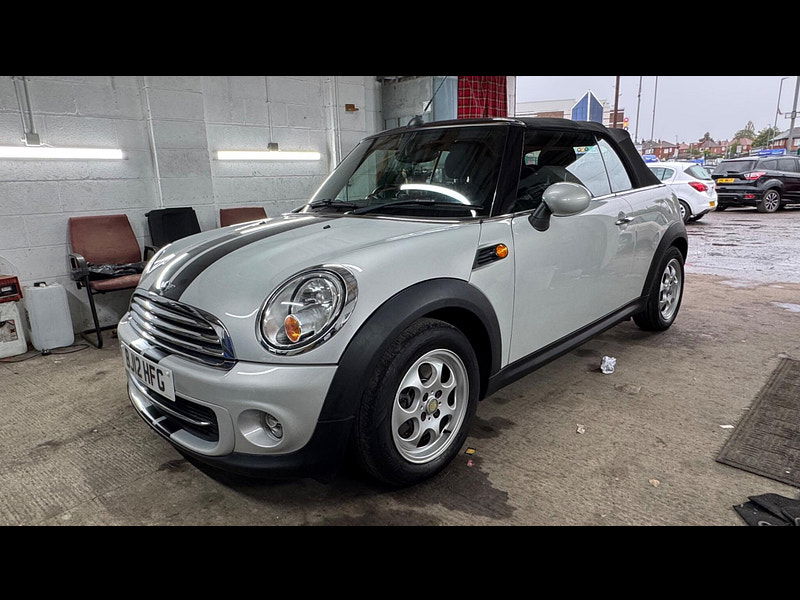 MINI Convertible 1.6 Cooper Euro 5 (s/s) 2dr 2dr Manual 2025