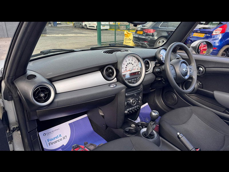 MINI Convertible 1.6 Cooper Euro 5 (s/s) 2dr 2dr Manual 2025