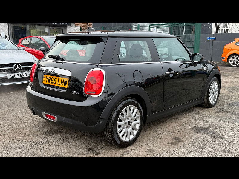 MINI Hatch 1.5 Cooper Euro 6 (s/s) 3dr 3dr Manual 2026