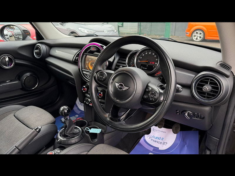 MINI Hatch 1.5 Cooper Euro 6 (s/s) 3dr 3dr Manual 2026