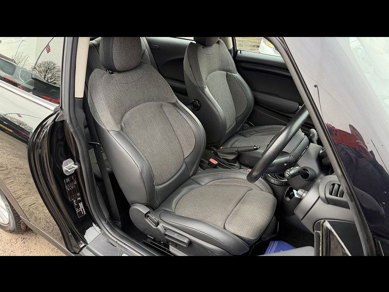 MINI Hatch 1.5 Cooper Euro 6 (s/s) 3dr 3dr Manual 2026