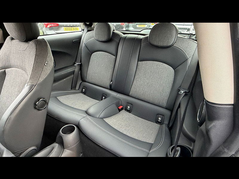 MINI Hatch 1.5 Cooper Euro 6 (s/s) 3dr 3dr Manual 2026