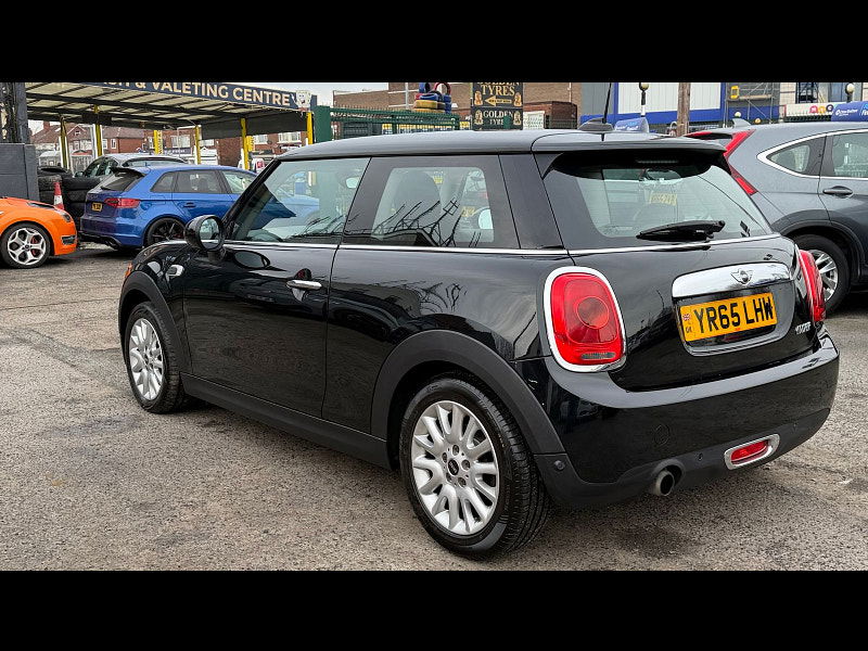 MINI Hatch 1.5 Cooper Euro 6 (s/s) 3dr 3dr Manual 2026