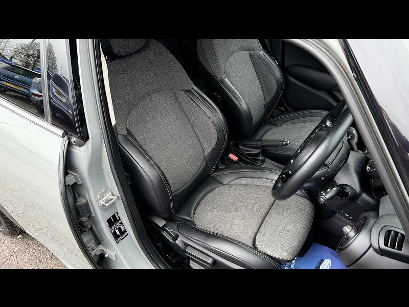 MINI Hatch 1.5 Cooper Hatchback 5dr Petrol Manual Euro 6 (s/s) (136 ps) 5dr Manual 2026