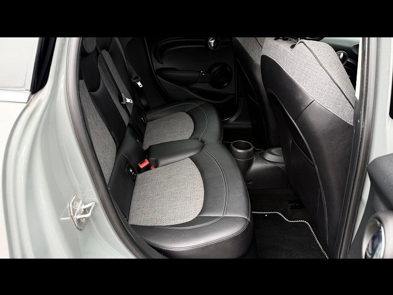 MINI Hatch 1.5 Cooper Hatchback 5dr Petrol Manual Euro 6 (s/s) (136 ps) 5dr Manual 2026