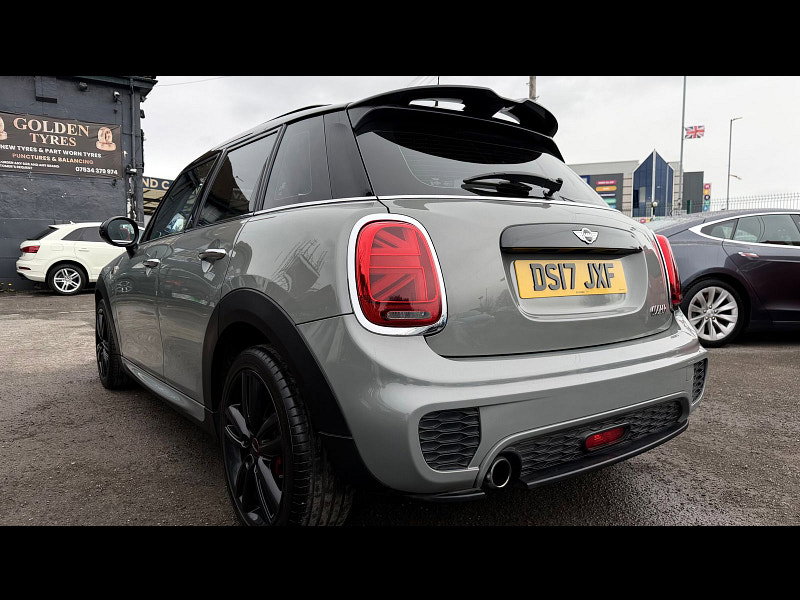 MINI Hatch 1.5 Cooper Hatchback 5dr Petrol Manual Euro 6 (s/s) (136 ps) 5dr Manual 2026