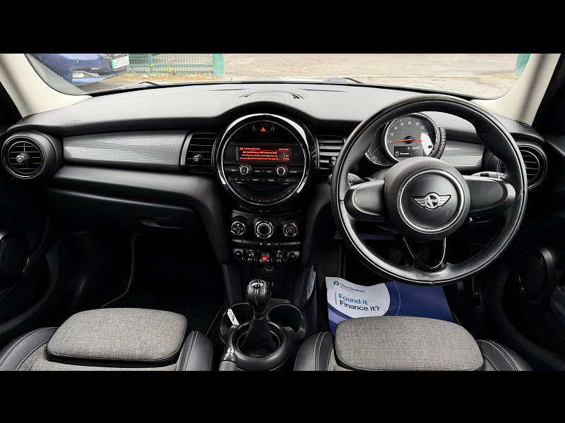 MINI Hatch 1.5 Cooper Hatchback 5dr Petrol Manual Euro 6 (s/s) (136 ps) 5dr Manual 2026