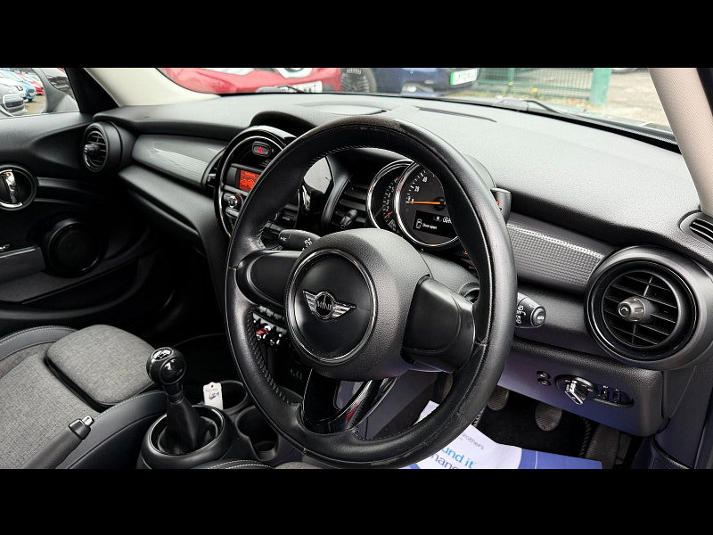 MINI Hatch 1.5 Cooper Hatchback 5dr Petrol Manual Euro 6 (s/s) (136 ps) 5dr Manual 2026