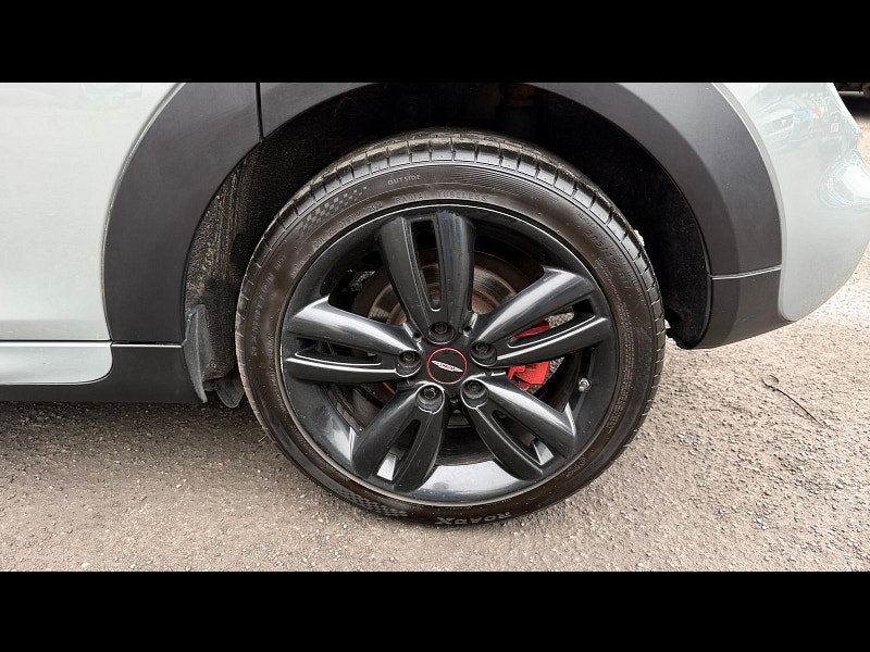 MINI Hatch 1.5 Cooper Hatchback 5dr Petrol Manual Euro 6 (s/s) (136 ps) 5dr Manual 2026