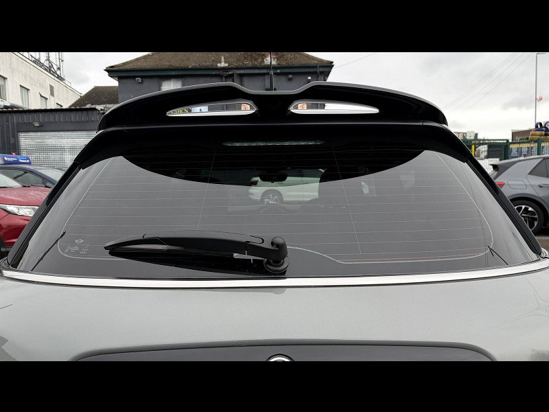 MINI Hatch 1.5 Cooper Hatchback 5dr Petrol Manual Euro 6 (s/s) (136 ps) 5dr Manual 2026