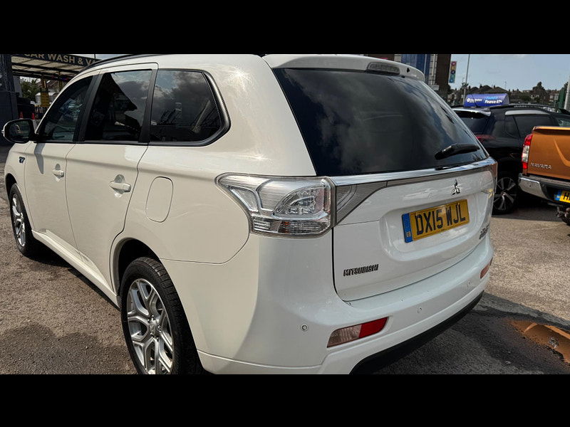 Mitsubishi Outlander 2.0h 12kWh GX3h CVT 4WD Euro 5 (s/s) 5dr 5dr Automatic 2025