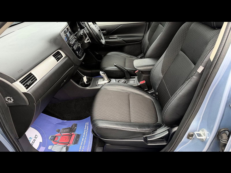 Mitsubishi Outlander 2.0h 12kWh GX3h SUV 5dr Petrol Plug-in Hybrid CVT 4WD Euro 5 (s/s) (200 ps) 5dr Automatic 2026