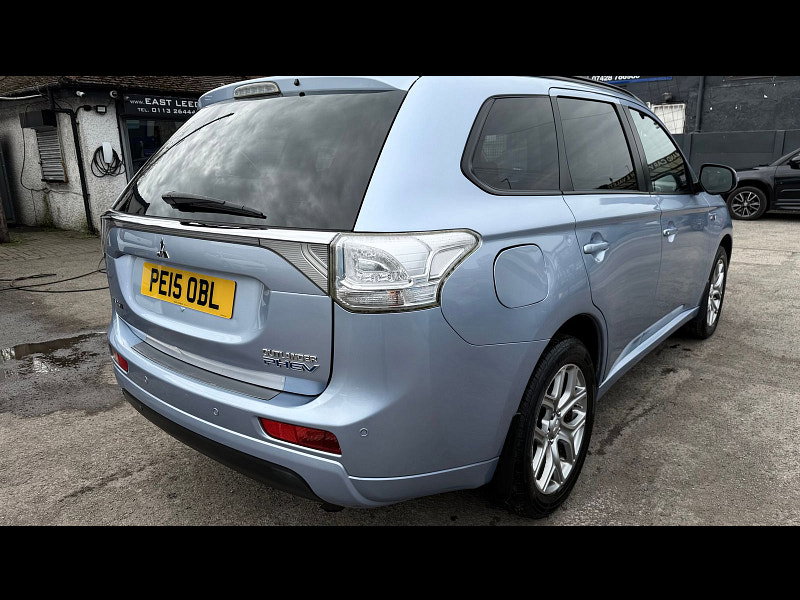 Mitsubishi Outlander 2.0h 12kWh GX3h SUV 5dr Petrol Plug-in Hybrid CVT 4WD Euro 5 (s/s) (200 ps) 5dr Automatic 2026