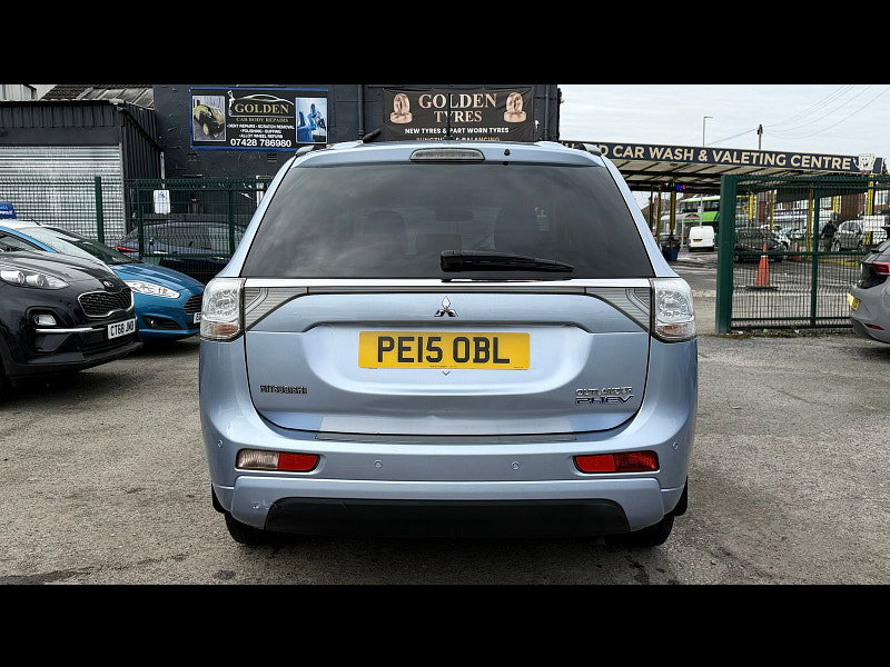 Mitsubishi Outlander 2.0h 12kWh GX3h SUV 5dr Petrol Plug-in Hybrid CVT 4WD Euro 5 (s/s) (200 ps) 5dr Automatic 2026