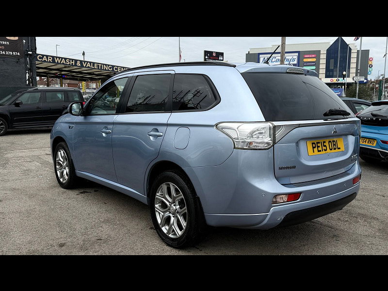 Mitsubishi Outlander 2.0h 12kWh GX3h SUV 5dr Petrol Plug-in Hybrid CVT 4WD Euro 5 (s/s) (200 ps) 5dr Automatic 2026