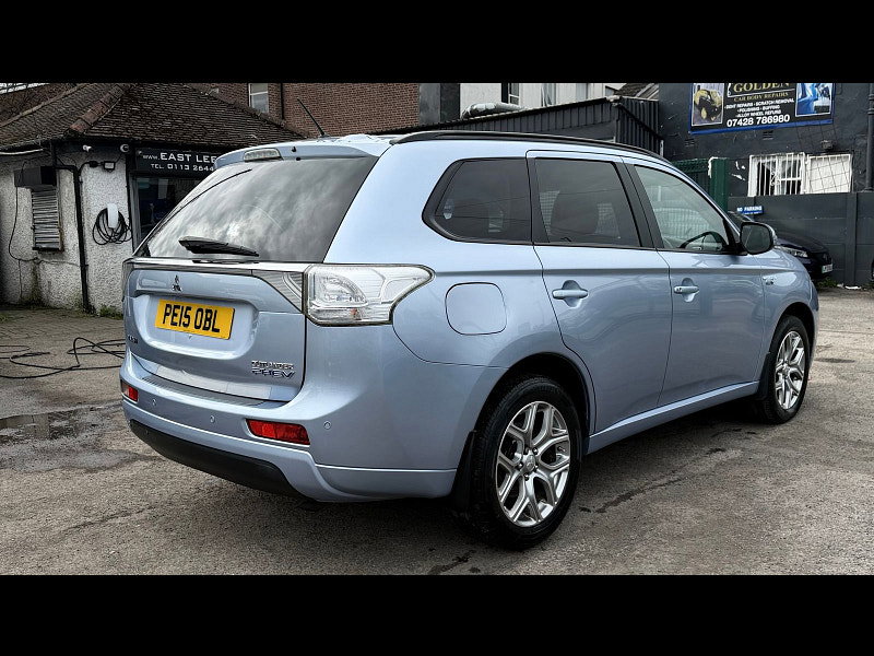 Mitsubishi Outlander 2.0h 12kWh GX3h SUV 5dr Petrol Plug-in Hybrid CVT 4WD Euro 5 (s/s) (200 ps) 5dr Automatic 2026