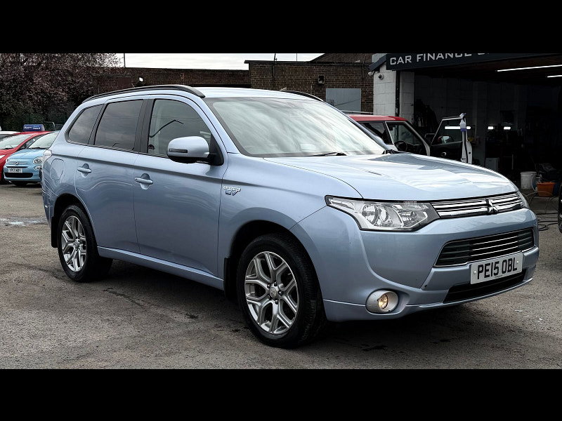Mitsubishi Outlander 2.0h 12kWh GX3h SUV 5dr Petrol Plug-in Hybrid CVT 4WD Euro 5 (s/s) (200 ps) 5dr Automatic 2026