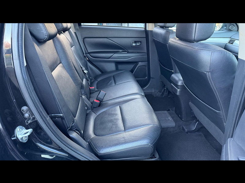 Mitsubishi Outlander 2.0h 12kWh GX4h CVT 4WD Euro 5 (s/s) 5dr 5dr Automatic 2025