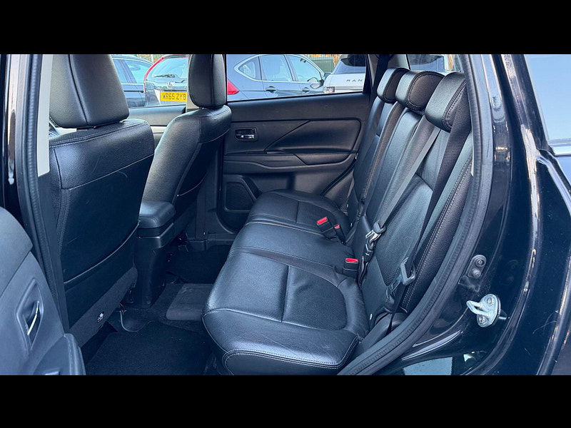 Mitsubishi Outlander 2.0h 12kWh GX4h CVT 4WD Euro 5 (s/s) 5dr 5dr Automatic 2025