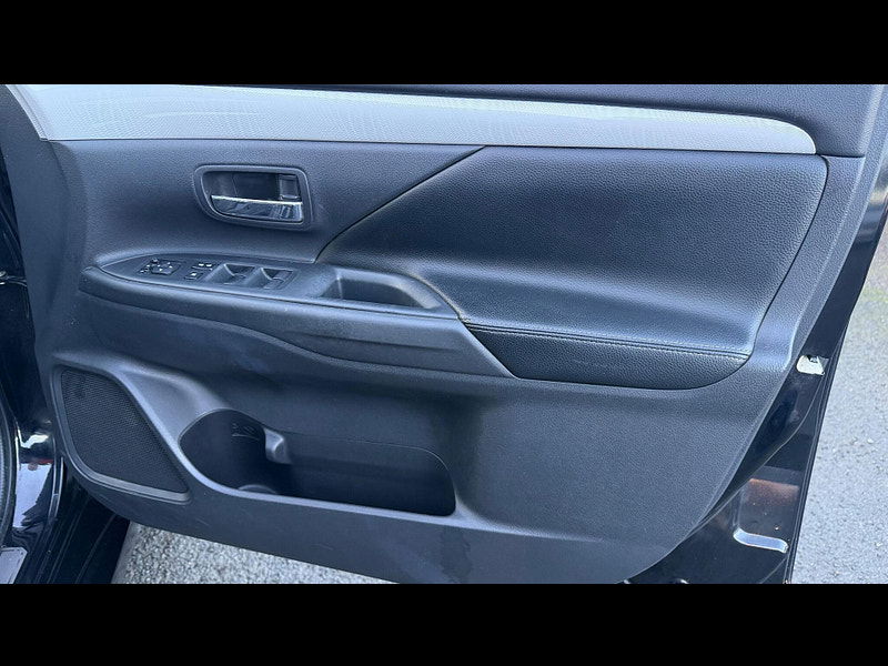 Mitsubishi Outlander 2.0h 12kWh GX4h CVT 4WD Euro 5 (s/s) 5dr 5dr Automatic 2025