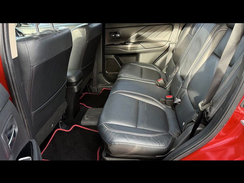 Mitsubishi Outlander 2.0h 12kWh GX4h SUV 5dr Petrol Plug-in Hybrid CVT 4WD Euro 6 (s/s) (200 ps) 5dr Automatic 2026