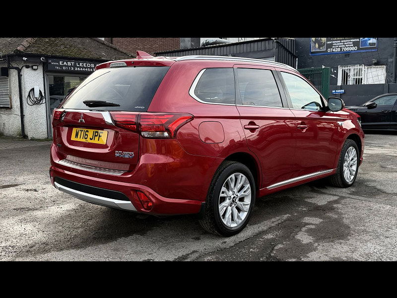 Mitsubishi Outlander 2.0h 12kWh GX4h SUV 5dr Petrol Plug-in Hybrid CVT 4WD Euro 6 (s/s) (200 ps) 5dr Automatic 2026