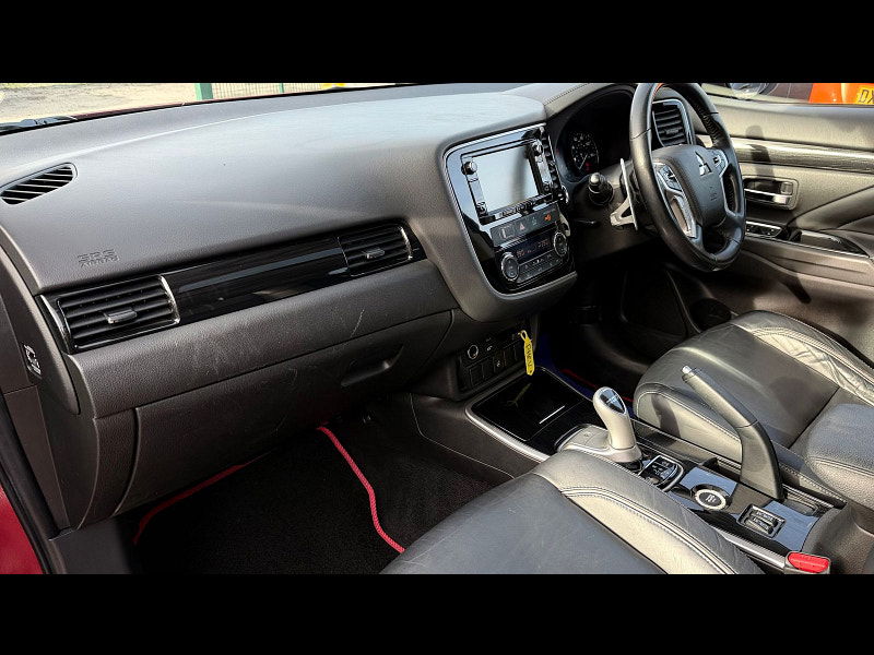 Mitsubishi Outlander 2.0h 12kWh GX4h SUV 5dr Petrol Plug-in Hybrid CVT 4WD Euro 6 (s/s) (200 ps) 5dr Automatic 2026