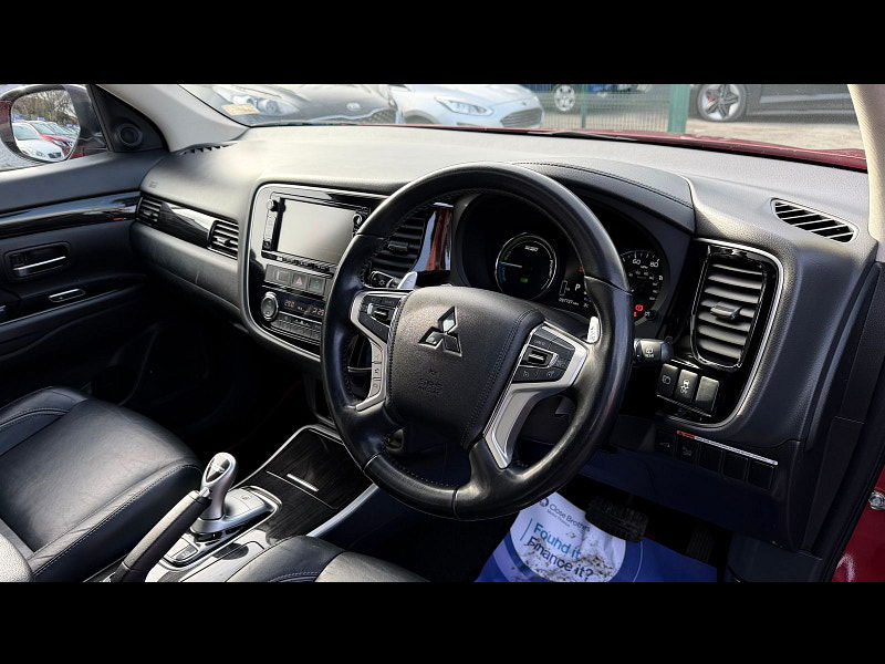 Mitsubishi Outlander 2.0h 12kWh GX4h SUV 5dr Petrol Plug-in Hybrid CVT 4WD Euro 6 (s/s) (200 ps) 5dr Automatic 2026