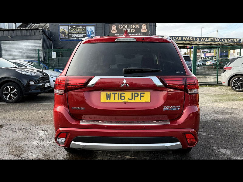 Mitsubishi Outlander 2.0h 12kWh GX4h SUV 5dr Petrol Plug-in Hybrid CVT 4WD Euro 6 (s/s) (200 ps) 5dr Automatic 2026