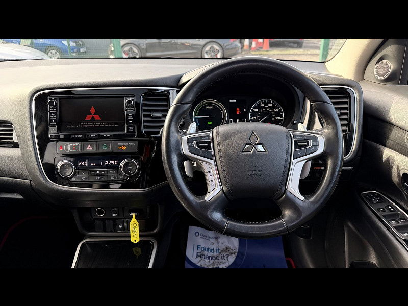 Mitsubishi Outlander 2.0h 12kWh GX4h SUV 5dr Petrol Plug-in Hybrid CVT 4WD Euro 6 (s/s) (200 ps) 5dr Automatic 2026