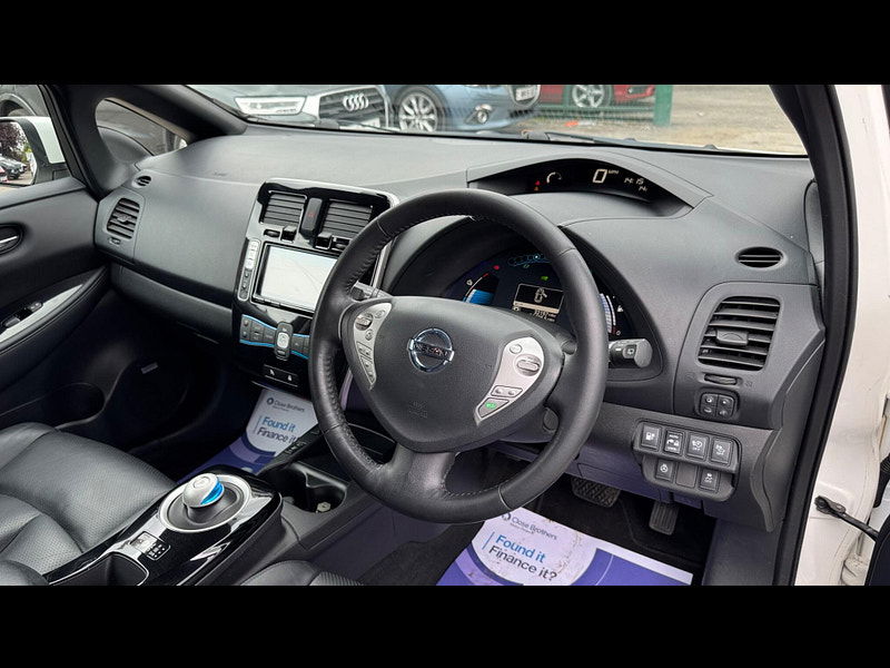 Nissan Leaf 24kWh Tekna Auto 5dr 5dr Automatic 2025