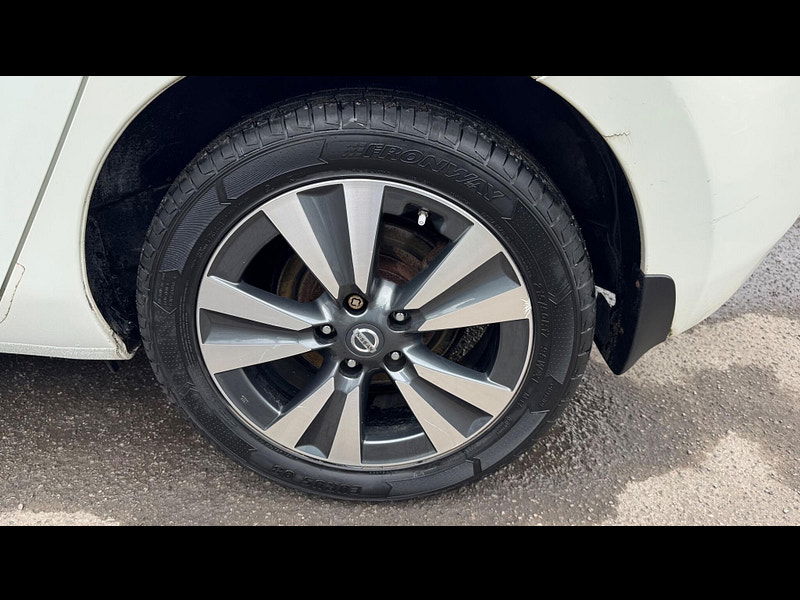 Nissan Leaf 24kWh Tekna Auto 5dr 5dr Automatic 2025
