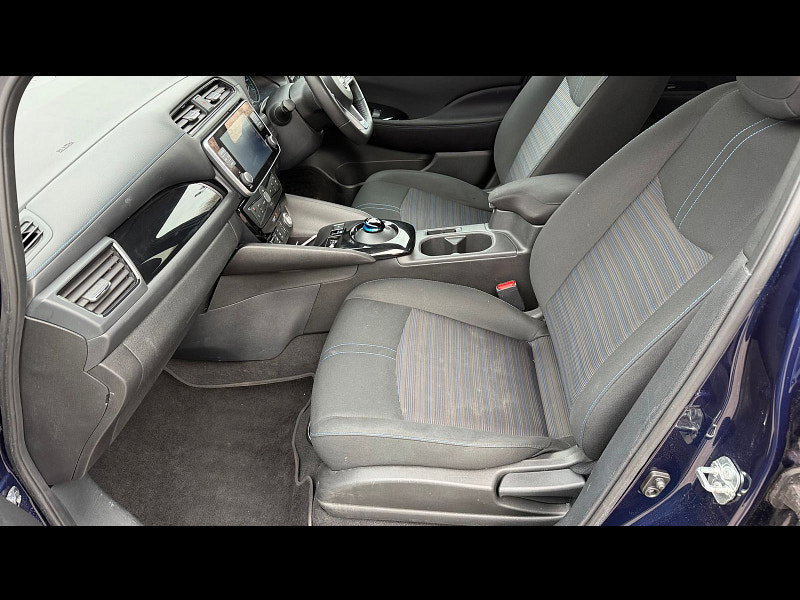 Nissan Leaf 39kWh N-Connecta Hatchback 5dr Electric Auto (150 ps) 5dr Automatic 2026