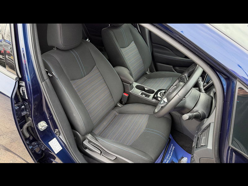 Nissan Leaf 39kWh N-Connecta Hatchback 5dr Electric Auto (150 ps) 5dr Automatic 2026