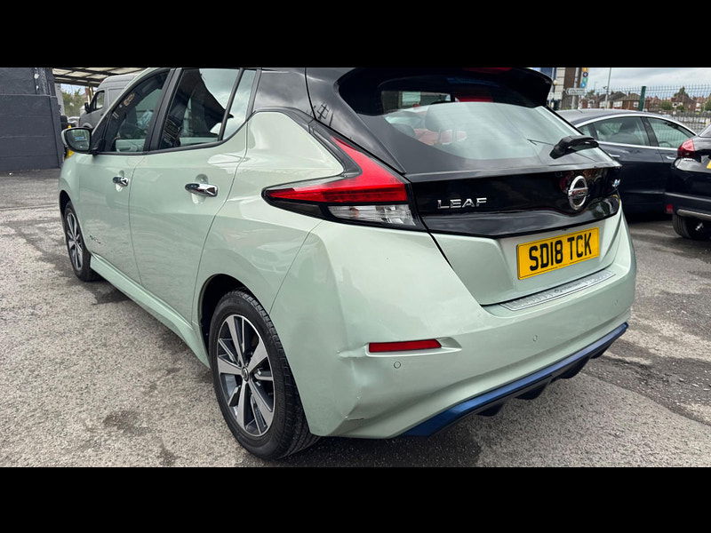 Nissan Leaf 40kWh Acenta Auto 5dr 5dr Automatic 2025