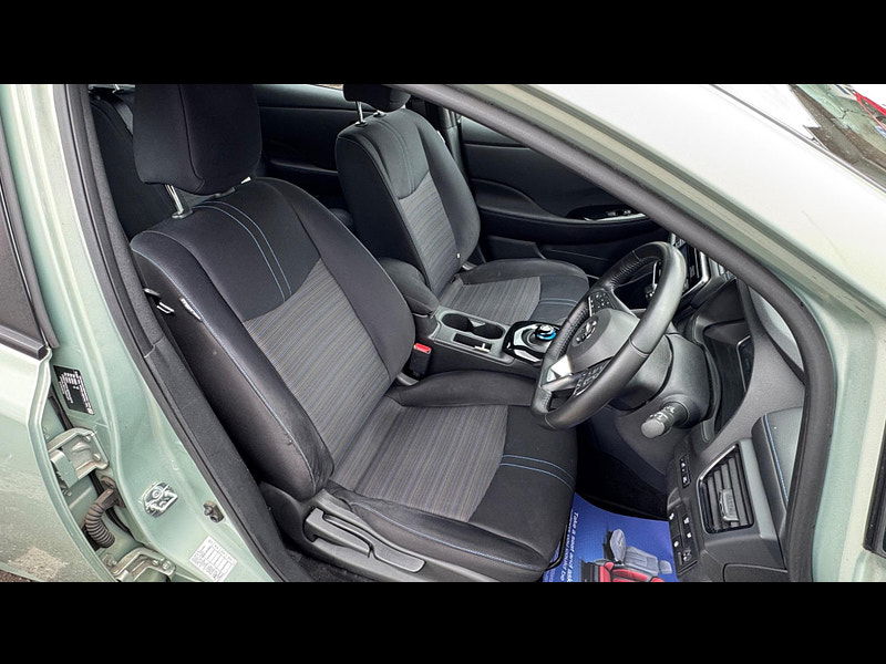 Nissan Leaf 40kWh Acenta Auto 5dr 5dr Automatic 2025